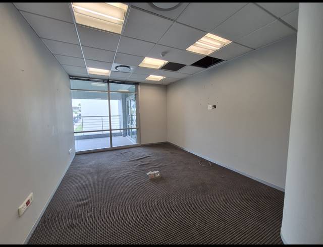 429M² OFFICE TO LET IN SANDTON CENTRAL